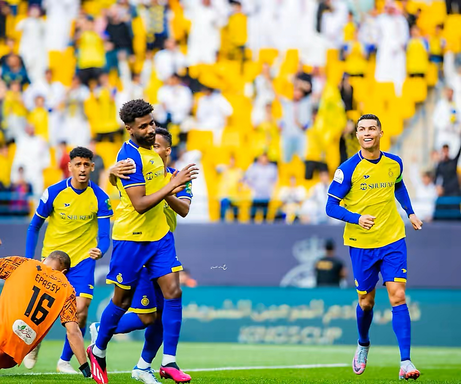 关于捍卫者队球员连续破门,轻取对手的信息 关于捍卫者队球员连续破门,轻取对手的信息