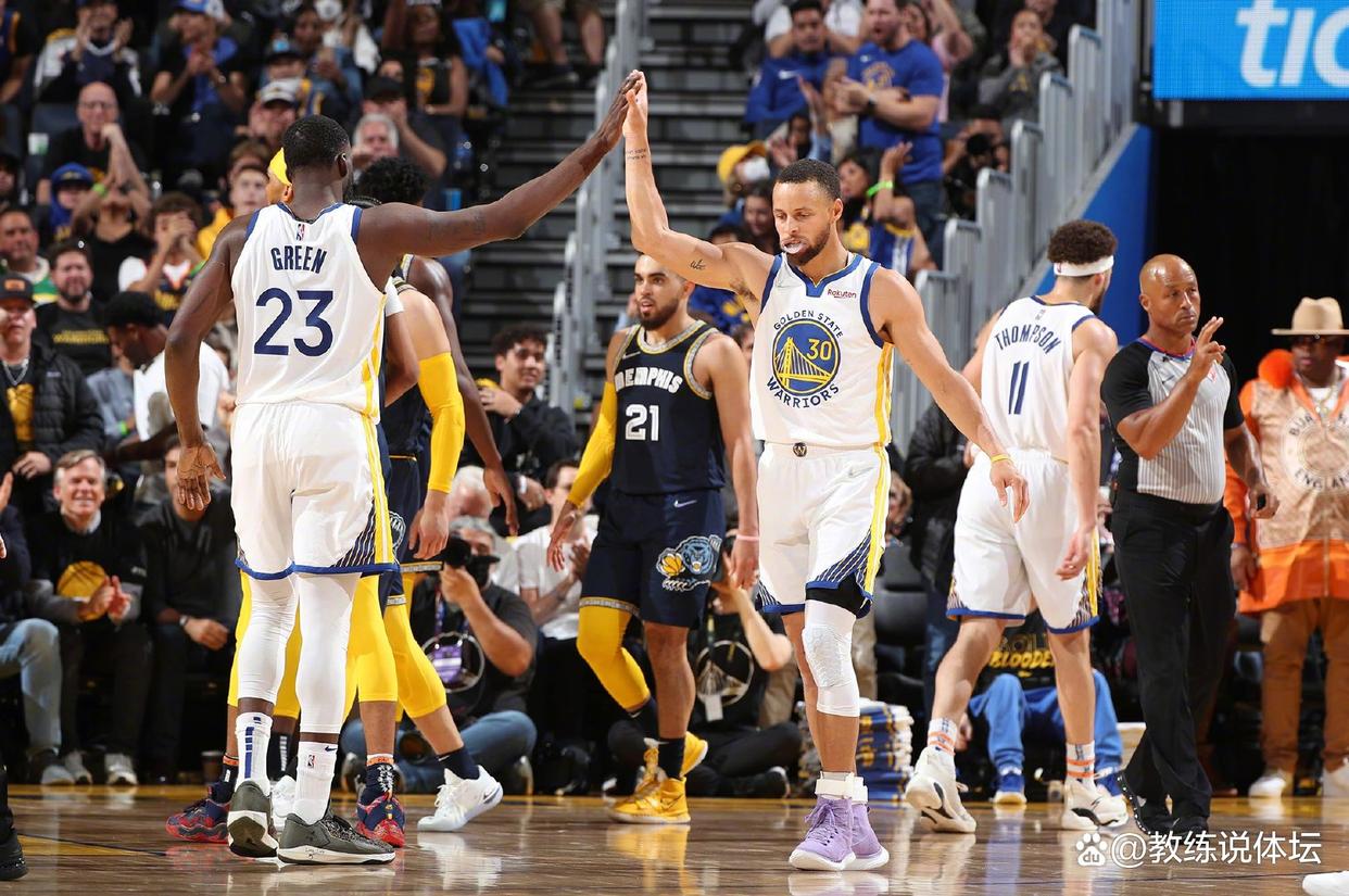 关于快船鏖战青岛队,库里带队取胜的信息 关于快船鏖战青岛队,库里带队取胜的信息