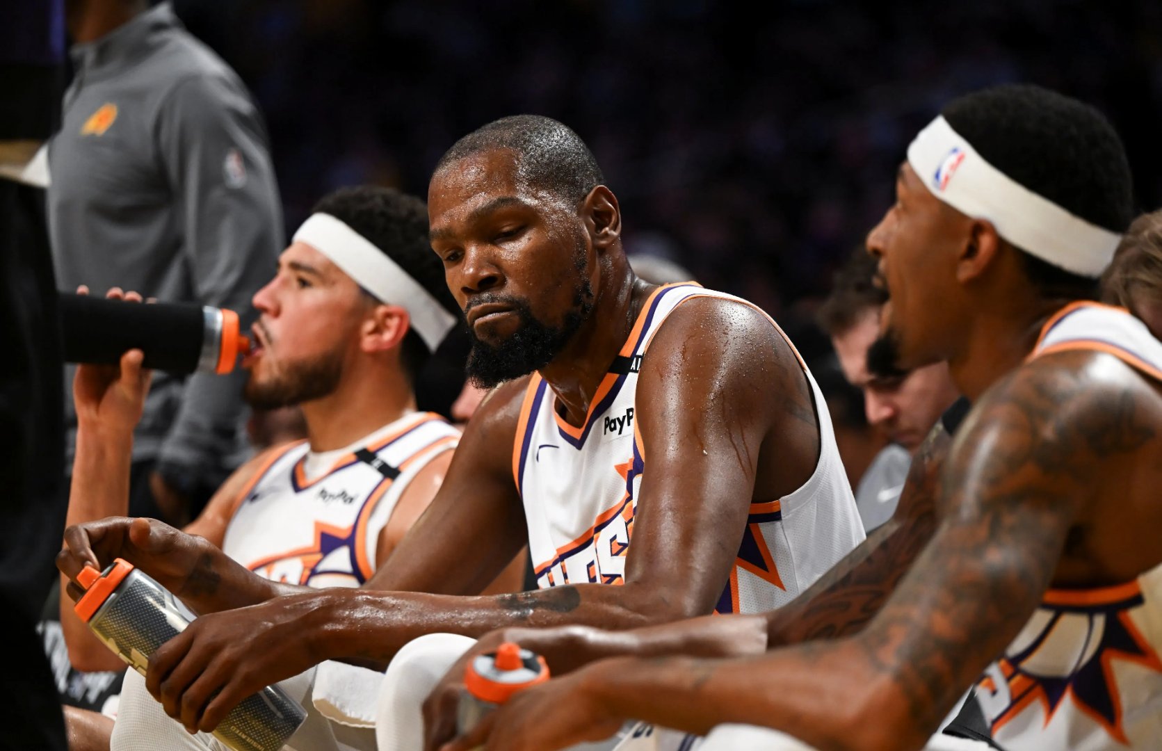 关于雄鹿逆转上海队，杜兰特惊艳四座的信息