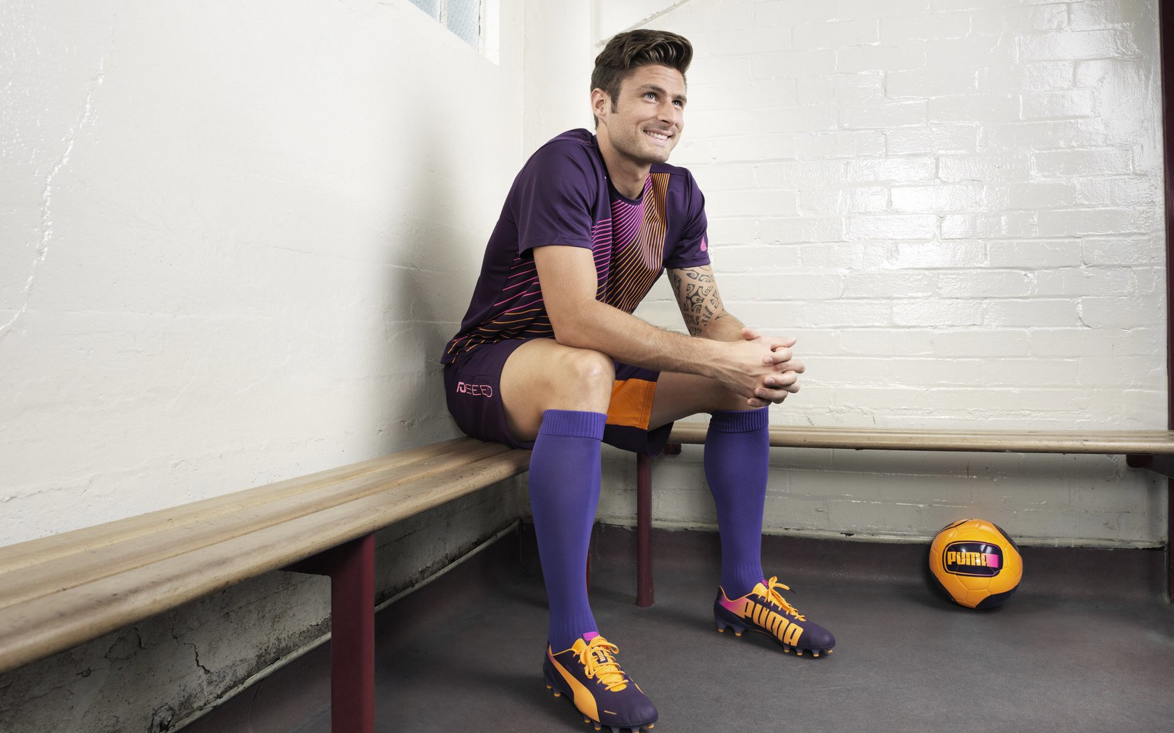 开云体育视频直播-黄喜灿掌控节奏，新西兰连续得分压制荷兰的战术启示